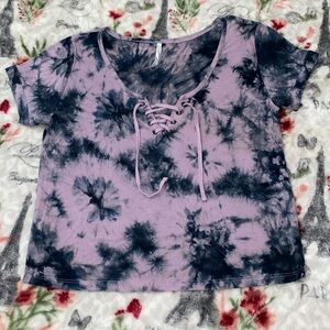 Empyre Medium V Cut Cropped Navy and lilac Tie-die